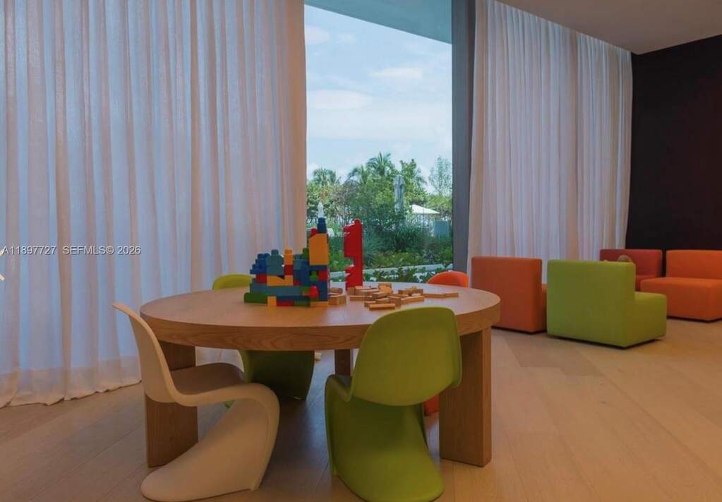 2 Bedroom Apartment/Flat's Image 12