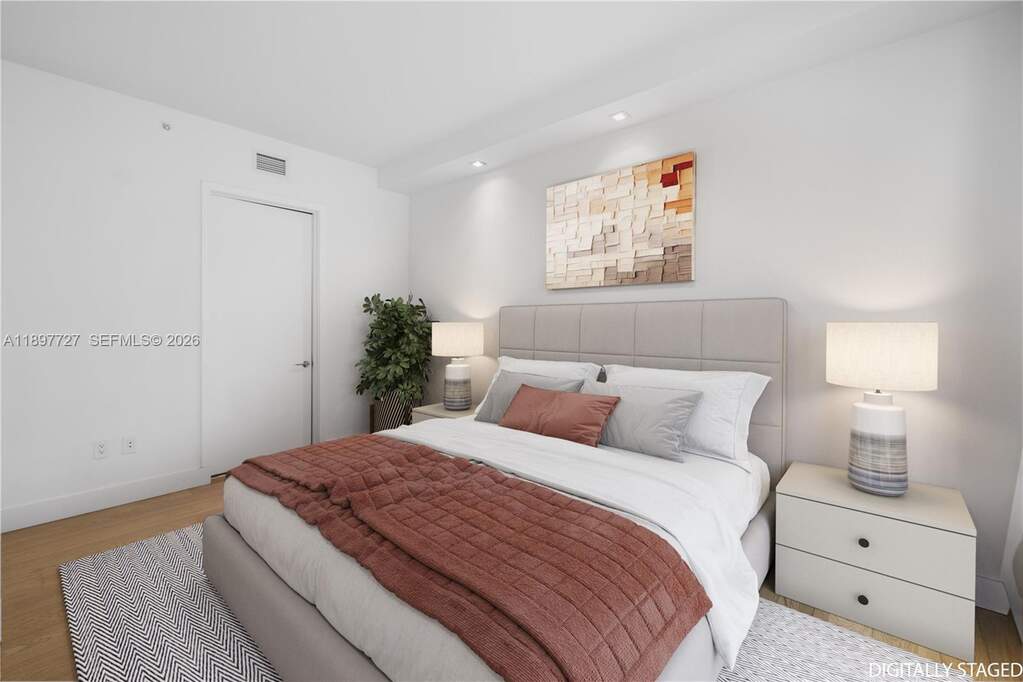 2 Bedroom Apartment/Flat's Image 5