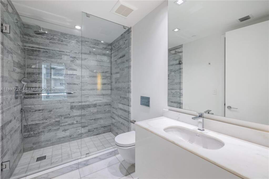 2 Bedroom Apartment/Flat's Image 6