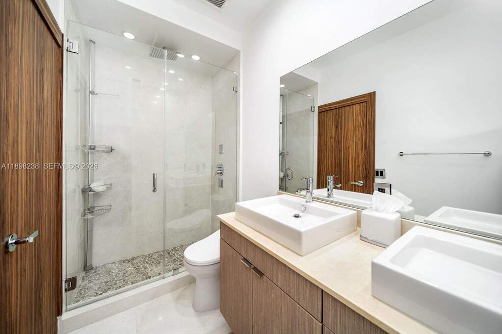 4 Bedroom Villa/Townhouse's Image 49