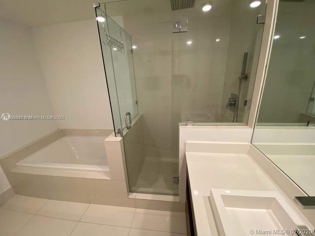 2 Bedroom Apartment/Flat's Image 4