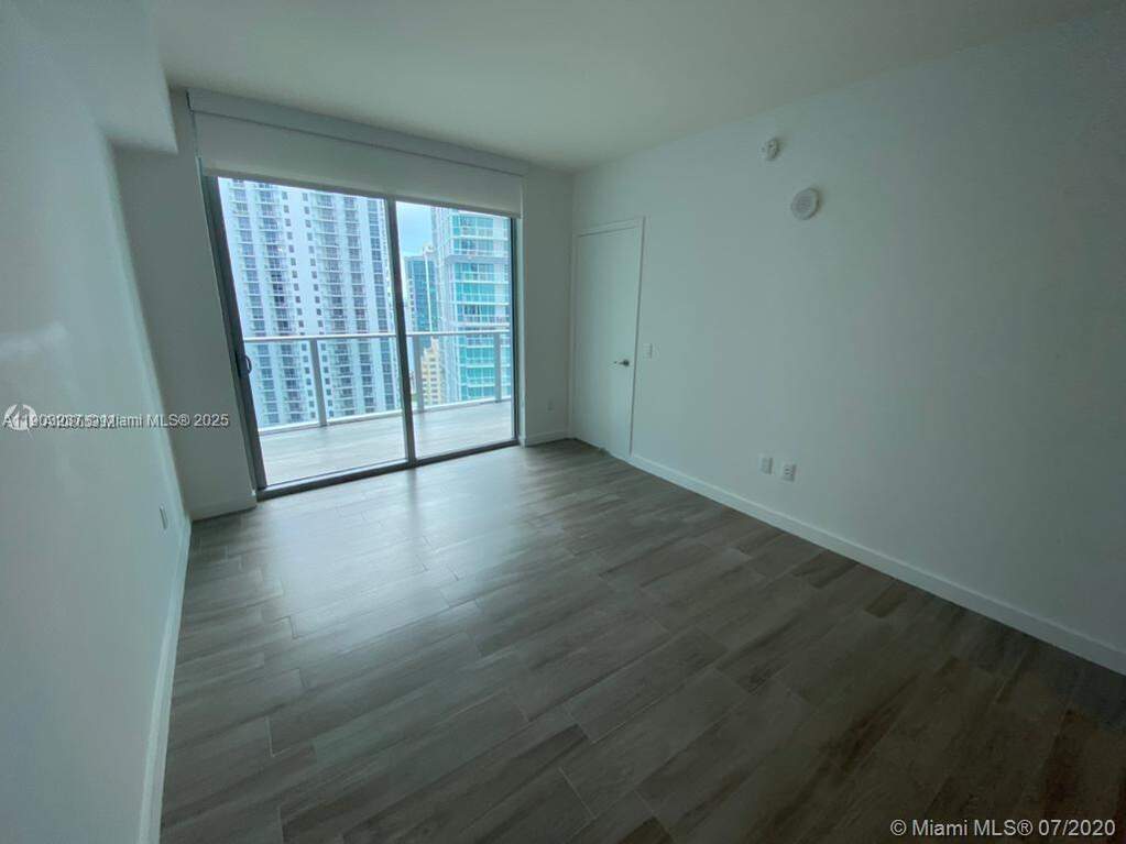 2 Bedroom Apartment/Flat's Image 6