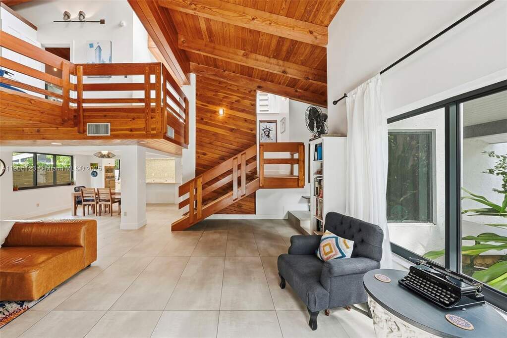 3 Bedroom Single Family Home/House's Image 7