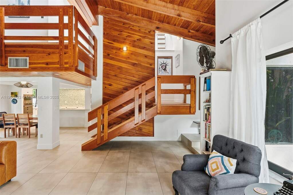 3 Bedroom Single Family Home/House's Image 8