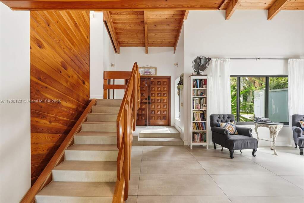 3 Bedroom Single Family Home/House's Image 9