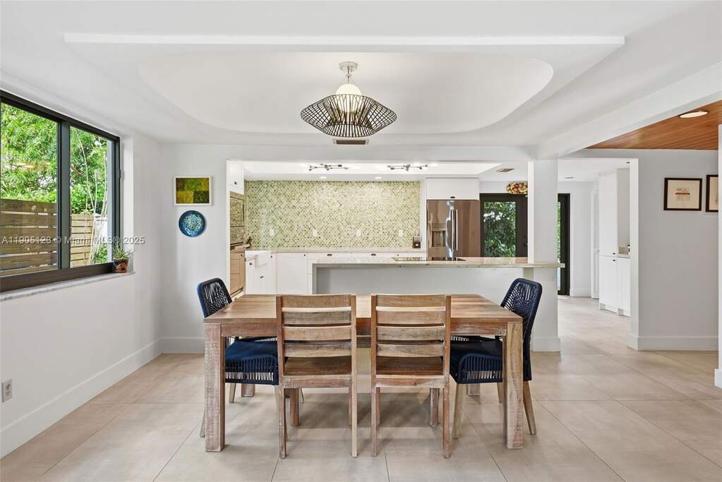 3 Bedroom Single Family Home/House's Image 11