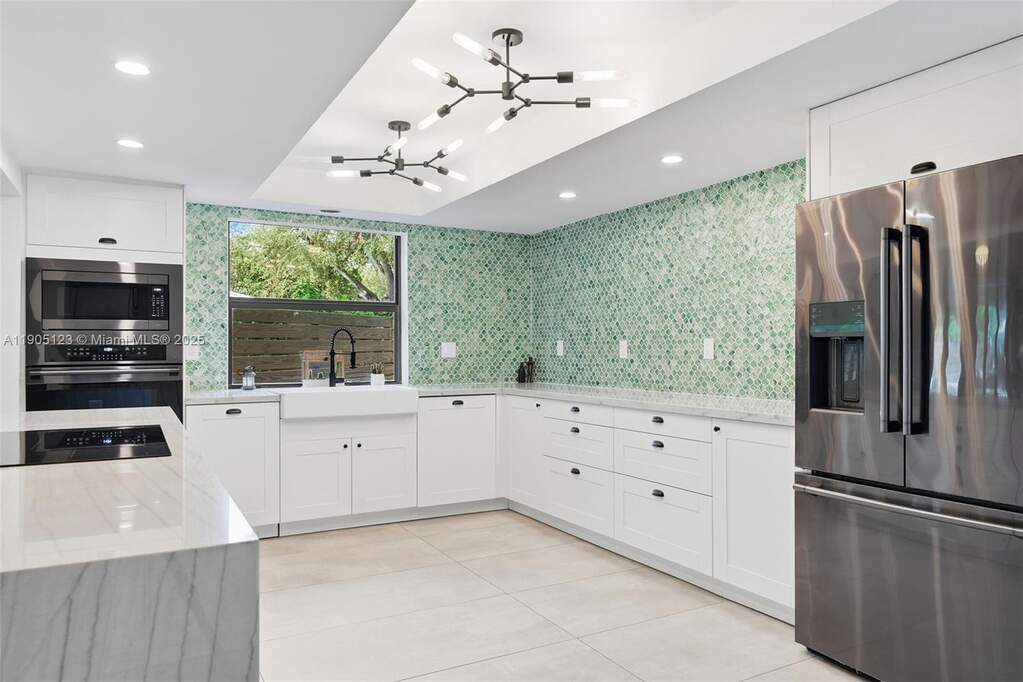 3 Bedroom Single Family Home/House's Image 16