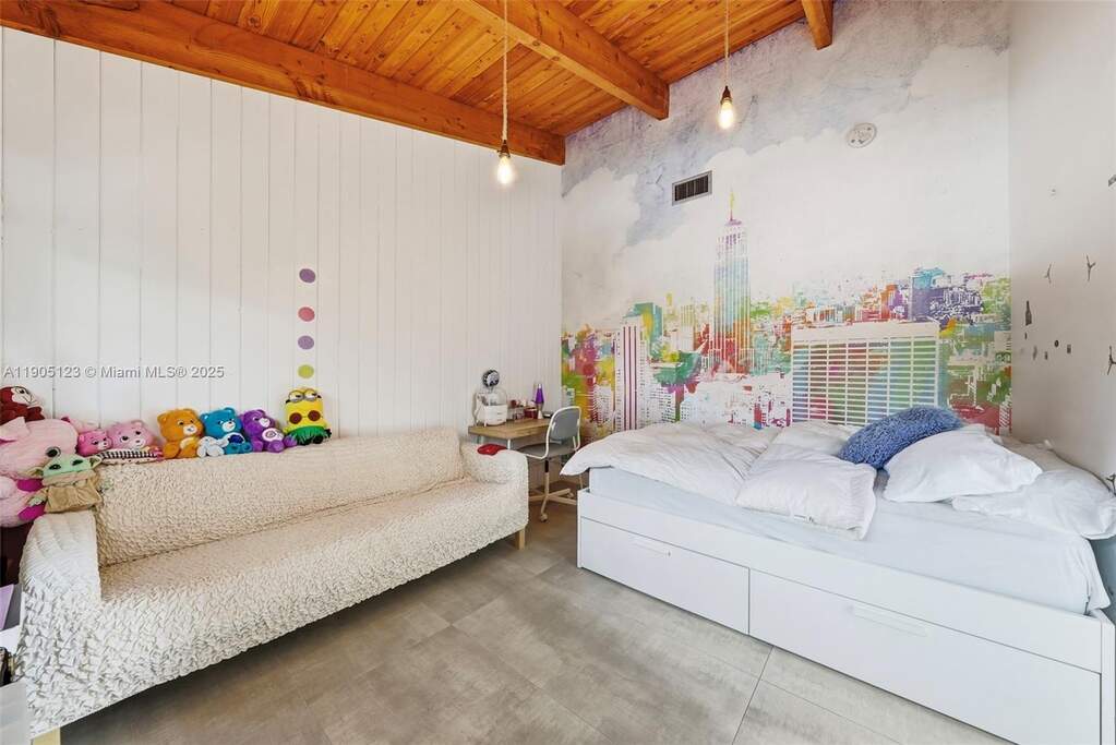 3 Bedroom Single Family Home/House's Image 25