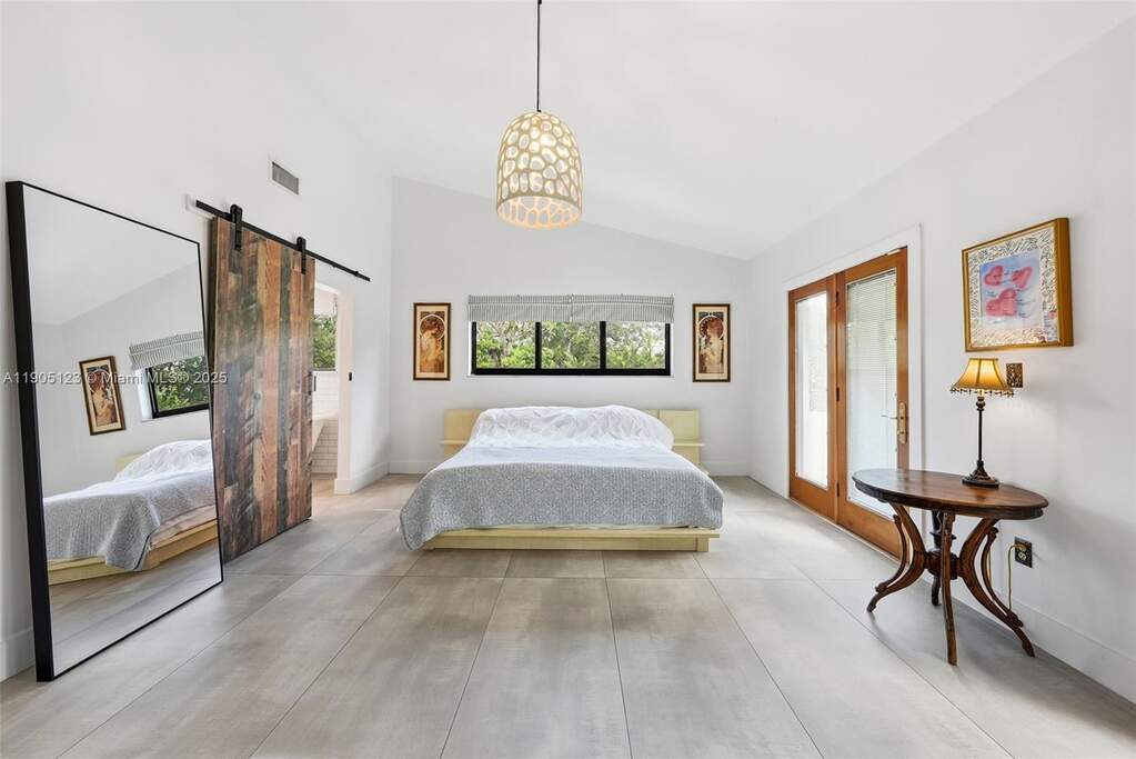 3 Bedroom Single Family Home/House's Image 33