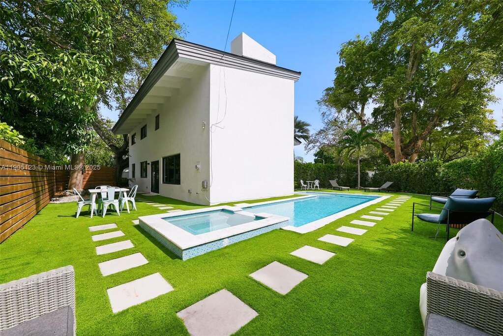 3 Bedroom Single Family Home/House's Image 51