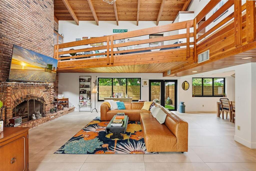 3 Bedroom Single Family Home/House's Image 6