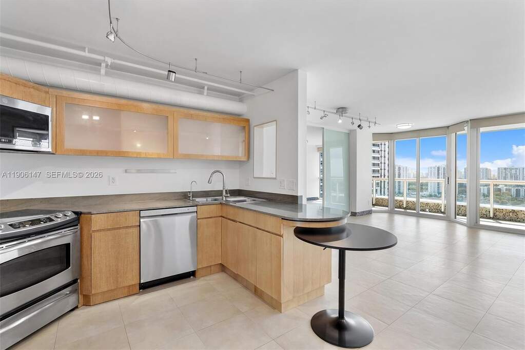 2 Bedroom Apartment/Flat's Image 4