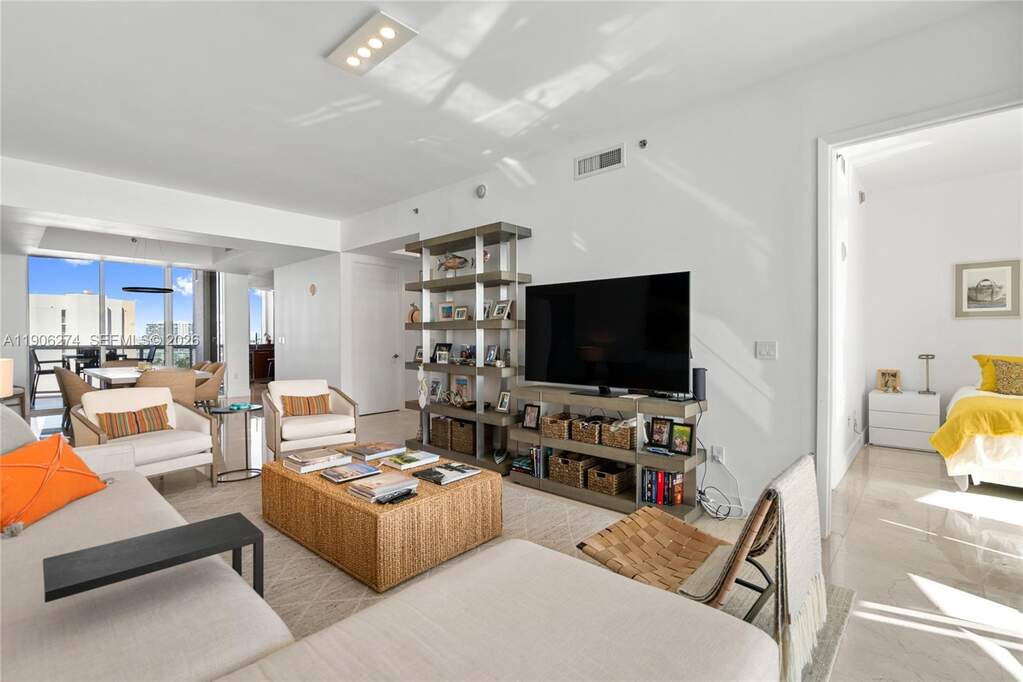 3 Bedroom Apartment/Flat's Image 11