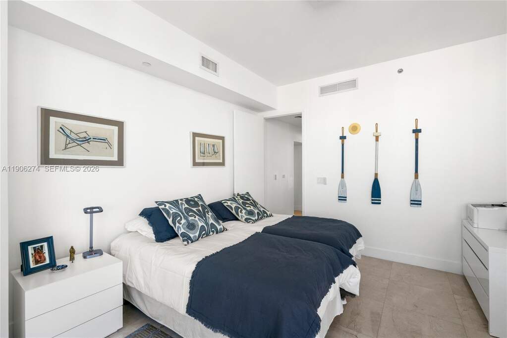3 Bedroom Apartment/Flat's Image 37