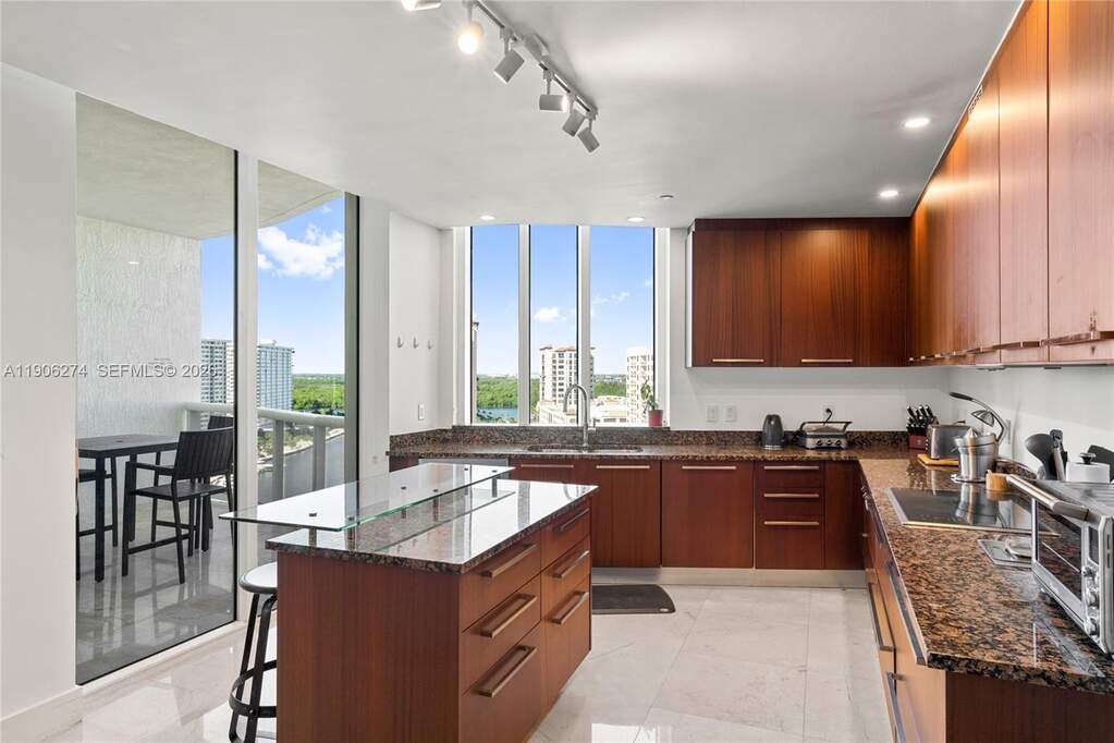 3 Bedroom Apartment/Flat's Image 65
