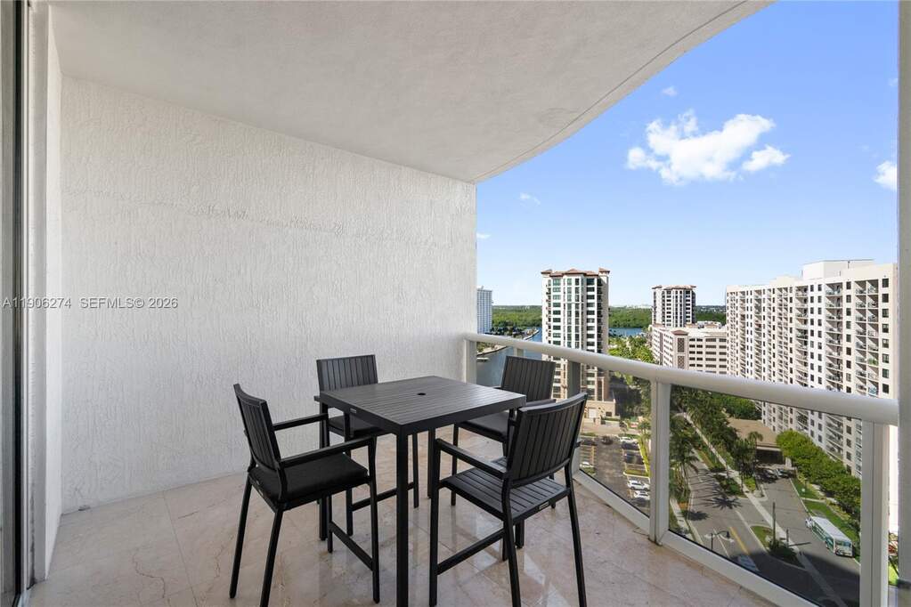 3 Bedroom Apartment/Flat's Image 68