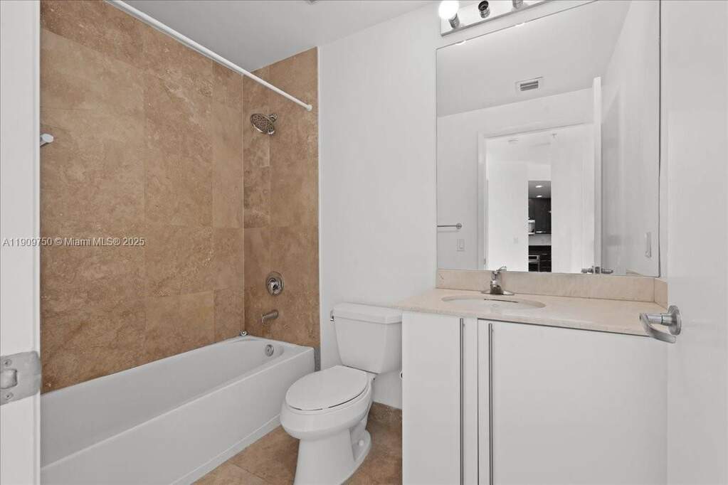 2 Bedroom Apartment/Flat's Image 12