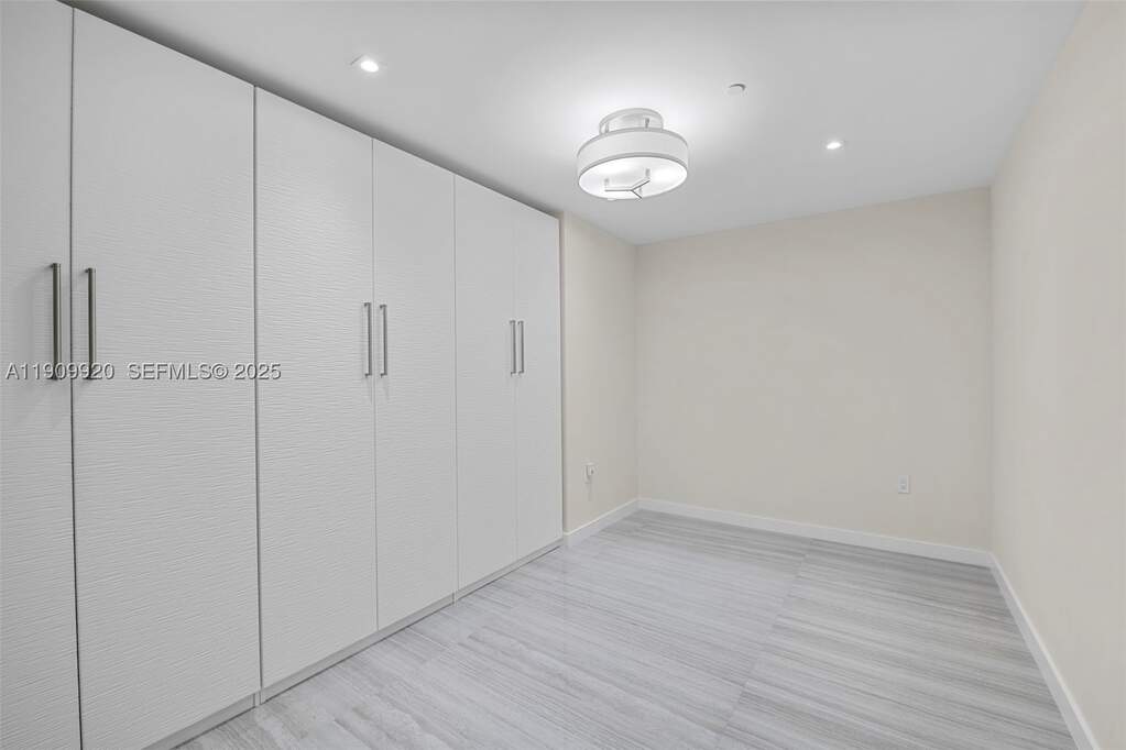 4 Bedroom Apartment/Flat's Image 32