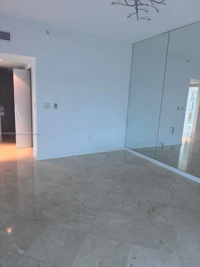 2 Bedroom Apartment/Flat's Image 10