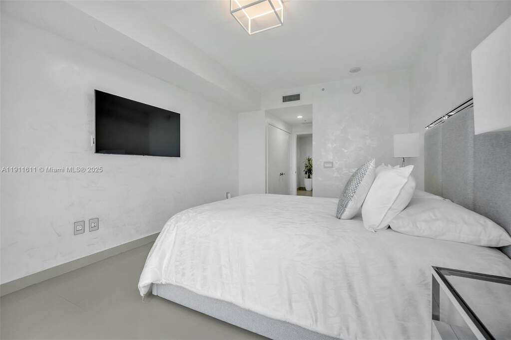 3 Bedroom Apartment/Flat's Image 16