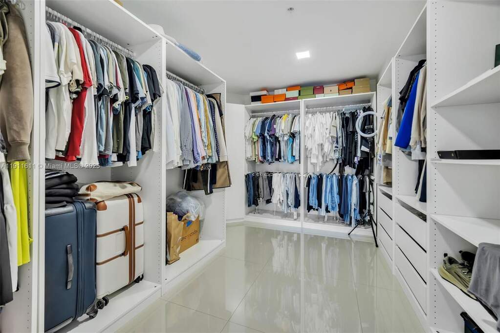 3 Bedroom Apartment/Flat's Image 30
