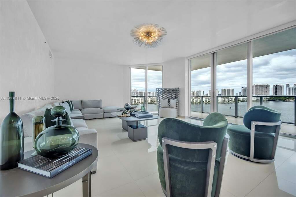 3 Bedroom Apartment/Flat's Image 6