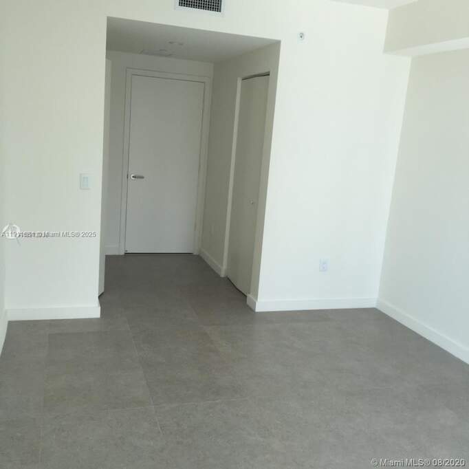 2 Bedroom Apartment/Flat's Image 7