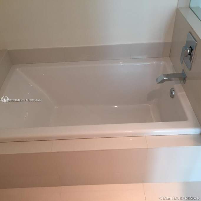 2 Bedroom Apartment/Flat's Image 3