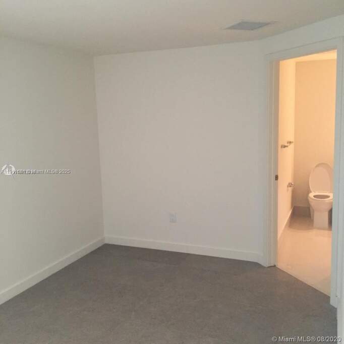 2 Bedroom Apartment/Flat's Image 4