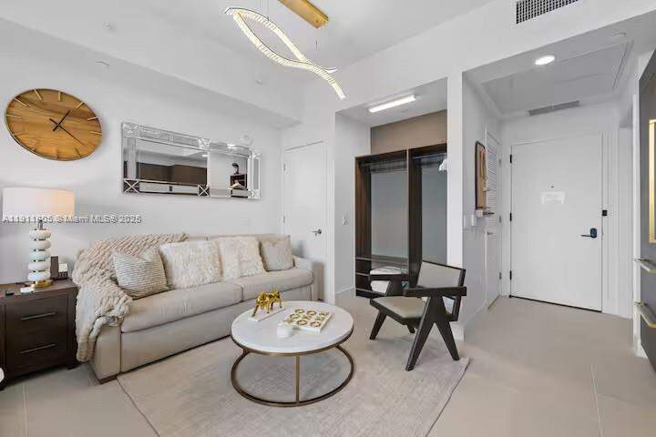Apartment/Flat's Image 5