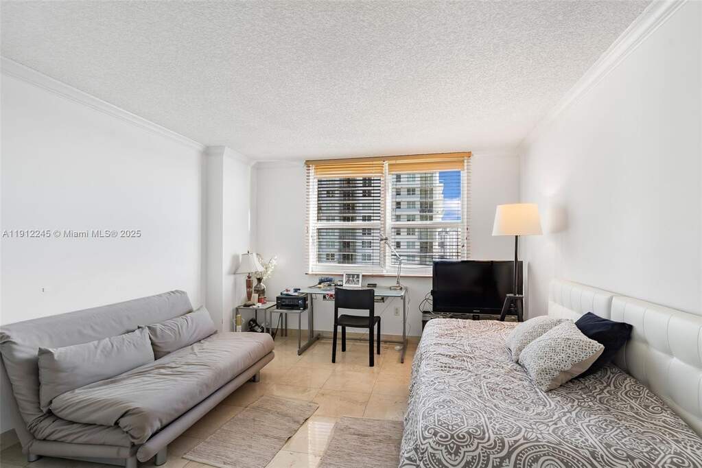 2 Bedroom Apartment/Flat's Image 10