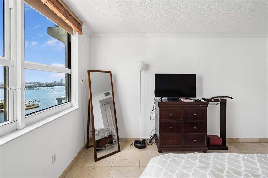 2 Bedroom Apartment/Flat's Image 13