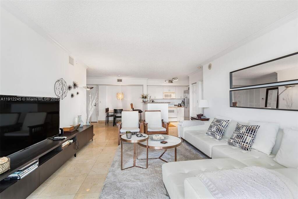 2 Bedroom Apartment/Flat's Image 5