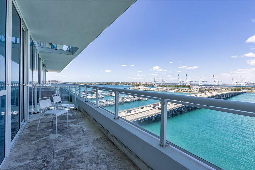 2 Bedroom Apartment/Flat's Image 8