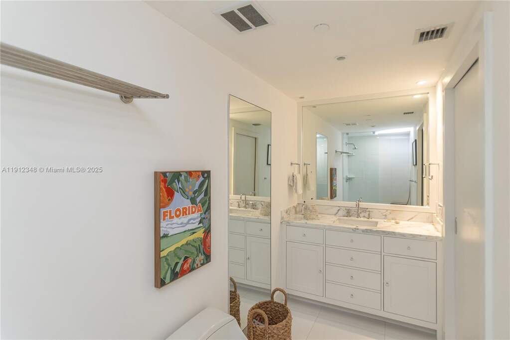 2 Bedroom Apartment/Flat's Image 36