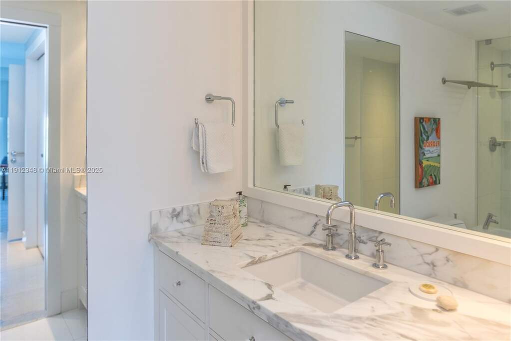 2 Bedroom Apartment/Flat's Image 37