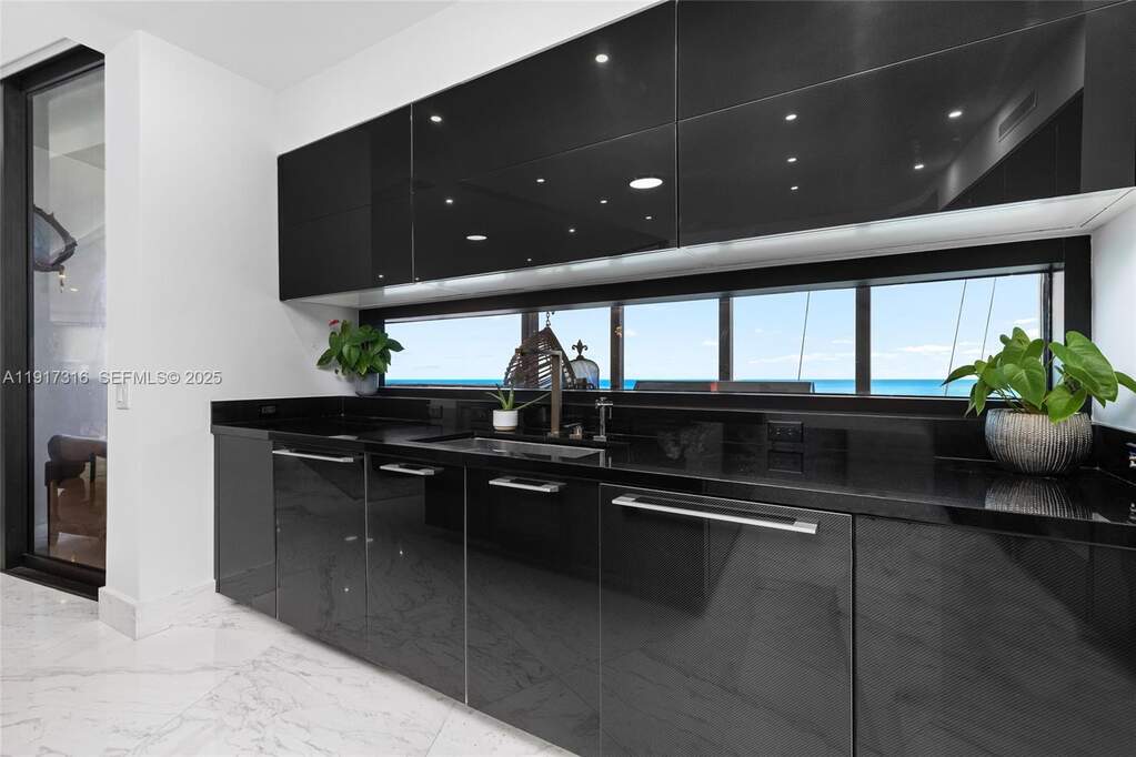 4 Bedroom Apartment/Flat's Image 21