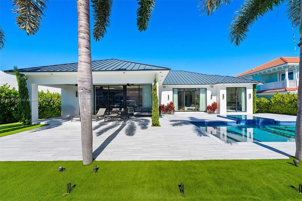 4 Bedroom Single Family Home/House's Image 46