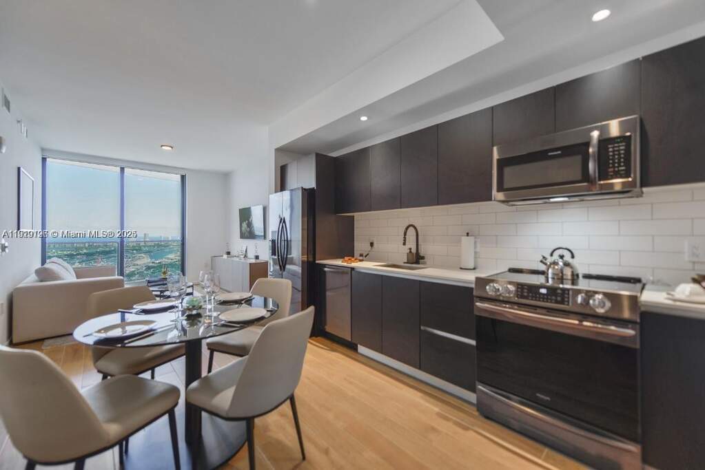 1 Bedroom Apartment/Flat's Image 12