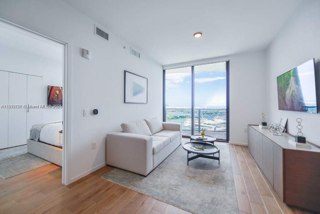 1 Bedroom Apartment/Flat's Image 16