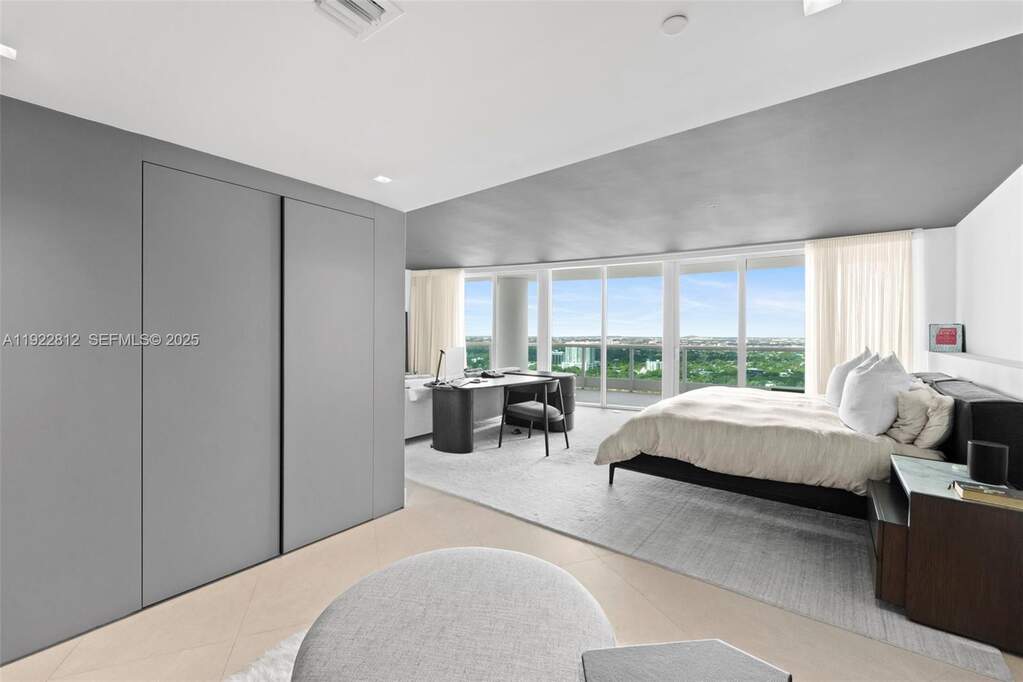 2 Bedroom Apartment/Flat's Image 11