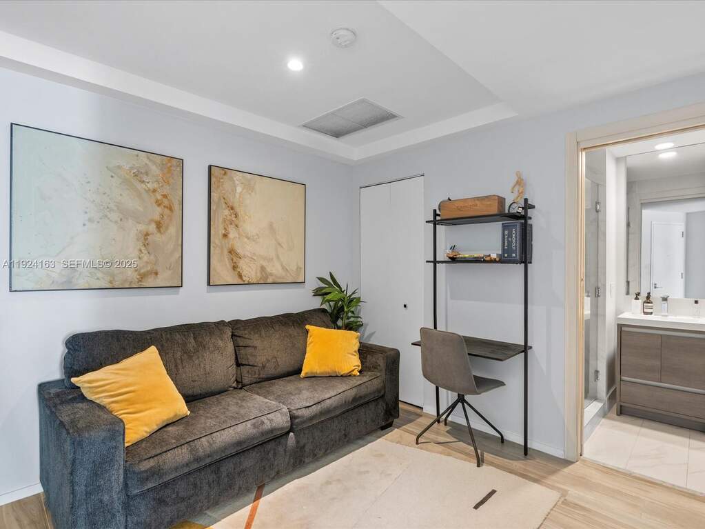 1 Bedroom Apartment/Flat's Image 13