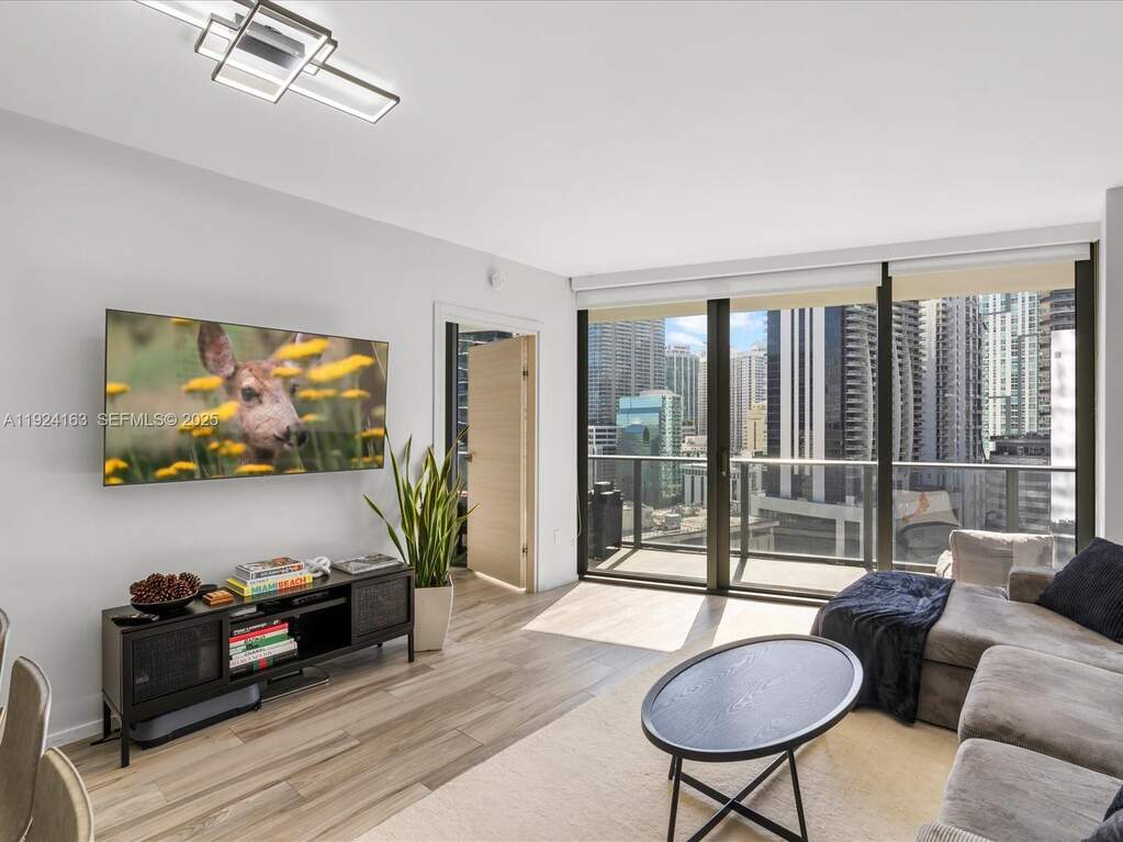 1 Bedroom Apartment/Flat's Image 6