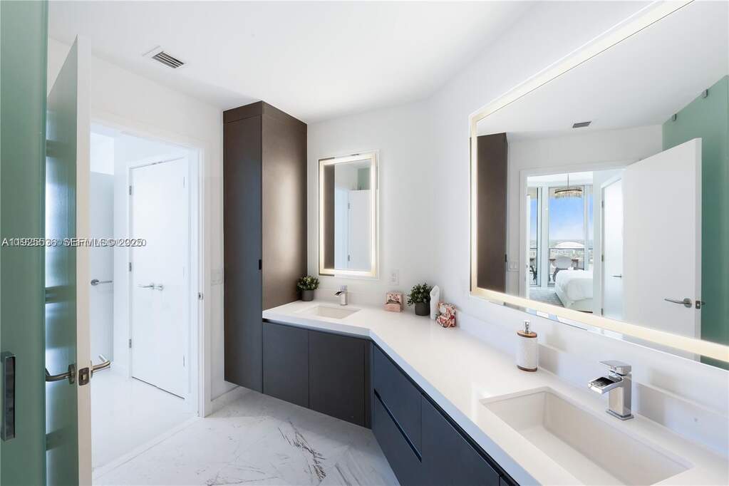 2 Bedroom Apartment/Flat's Image 7