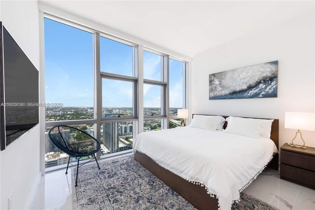 2 Bedroom Apartment/Flat's Image 8