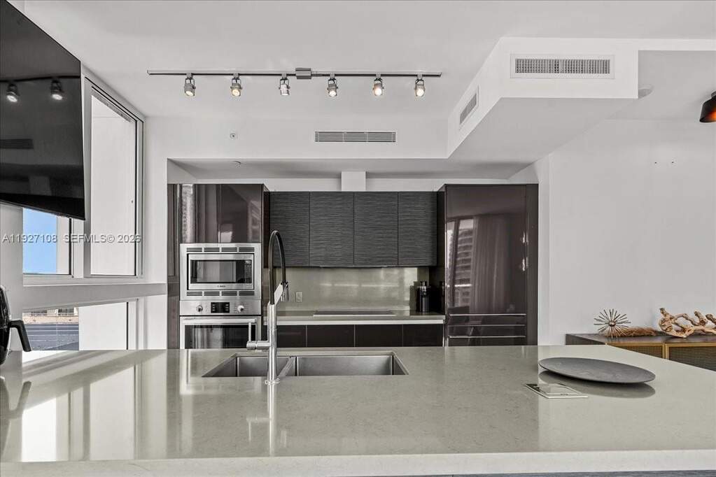2 Bedroom Apartment/Flat's Image 7