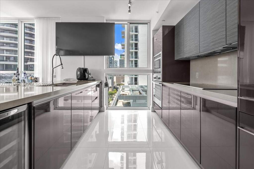 2 Bedroom Apartment/Flat's Image 8