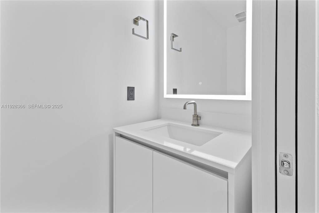 3 Bedroom Apartment/Flat's Image 18