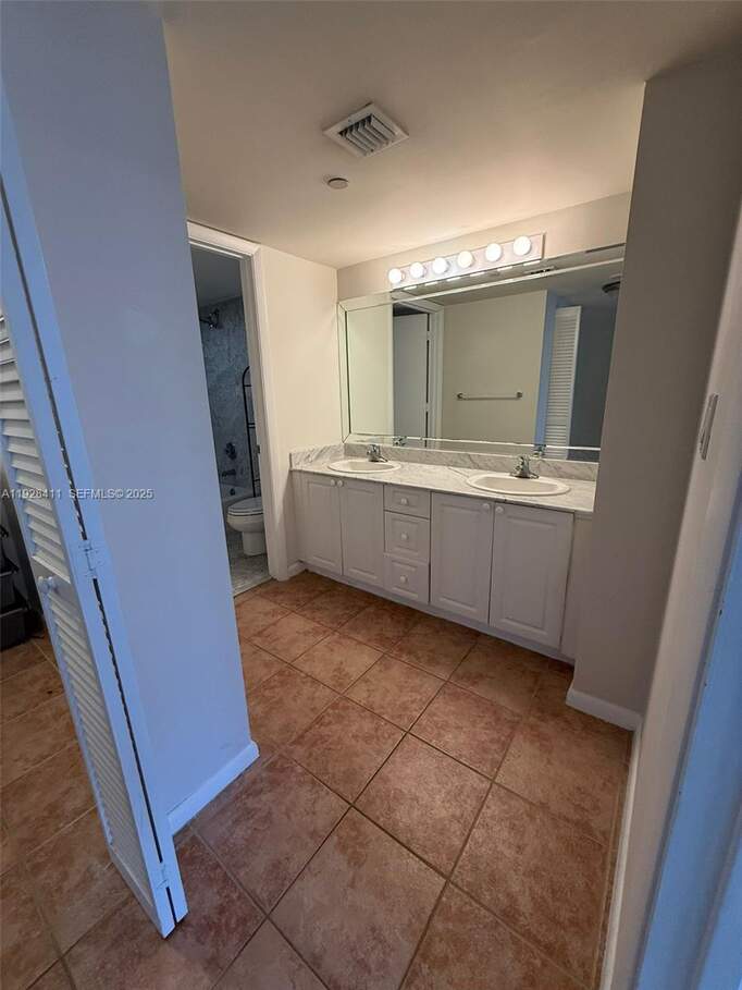 1 Bedroom Apartment/Flat's Image 8