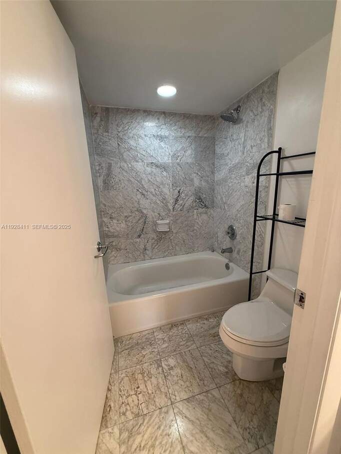 1 Bedroom Apartment/Flat's Image 9